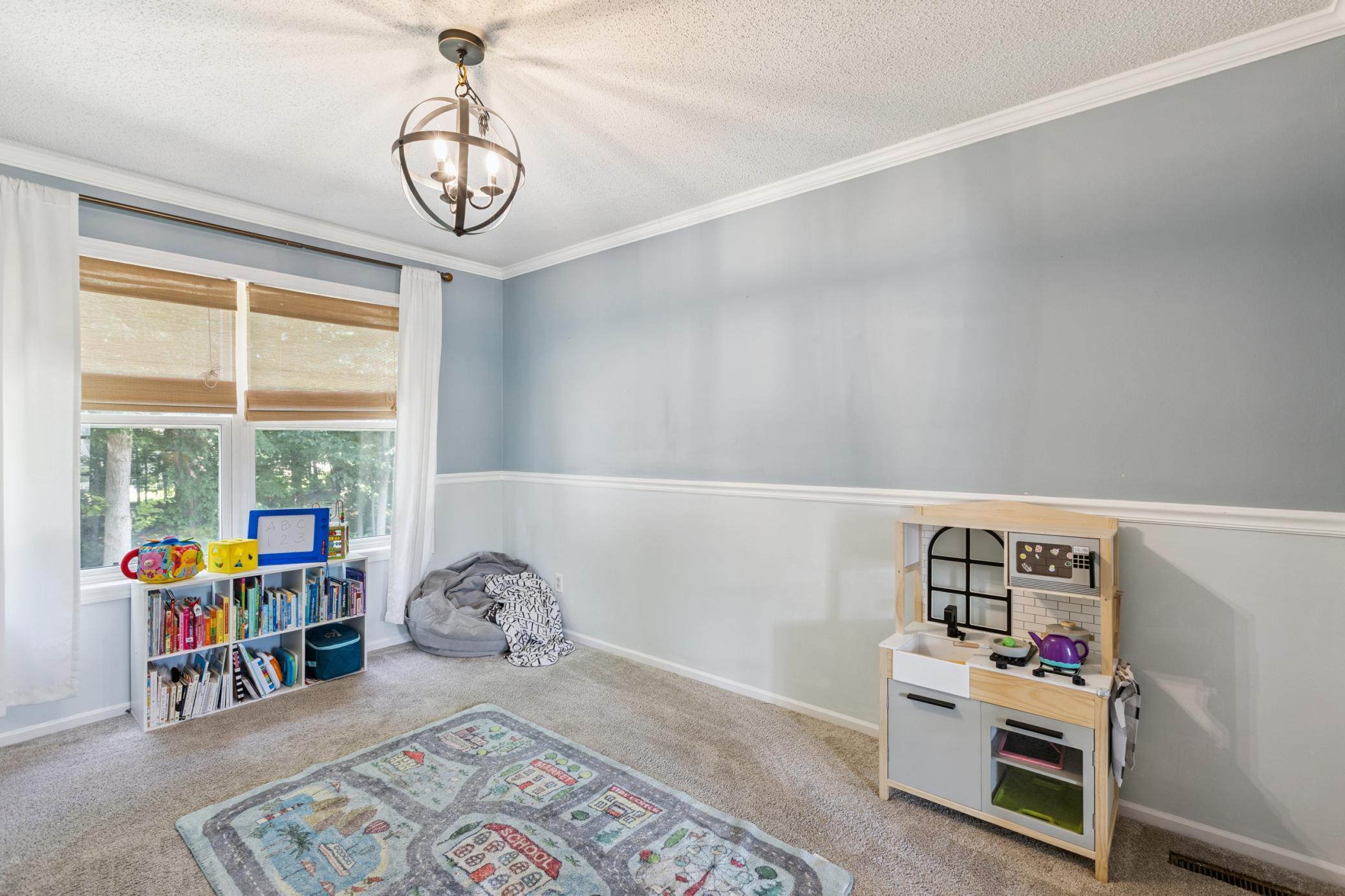 2740 Simons Drive