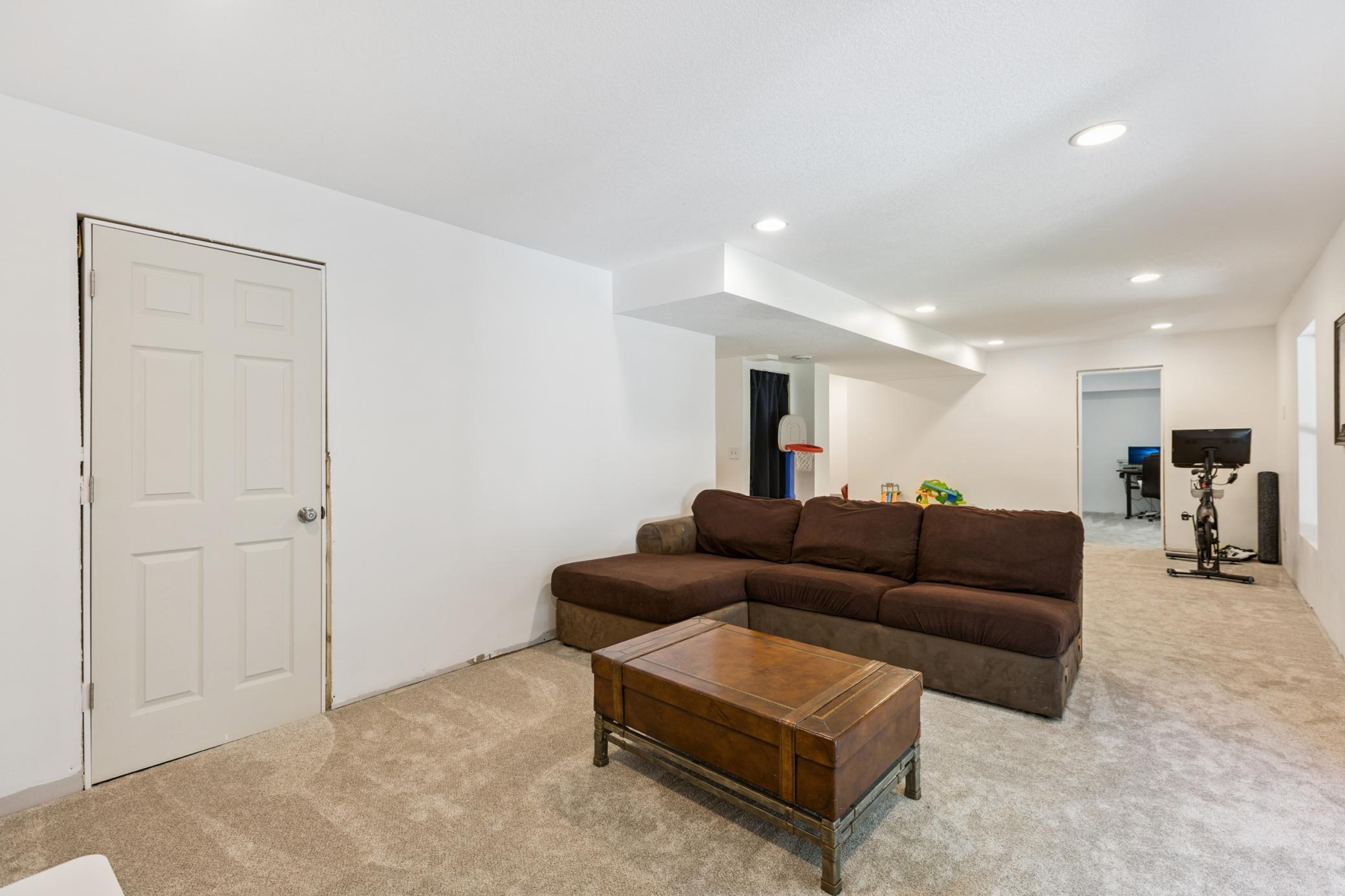 2740 Simons Drive