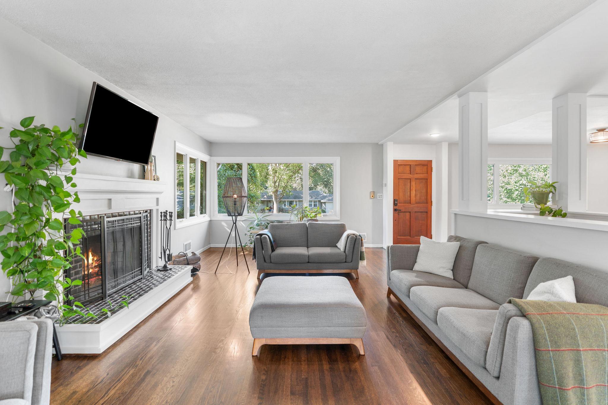 4707 W 70th Street