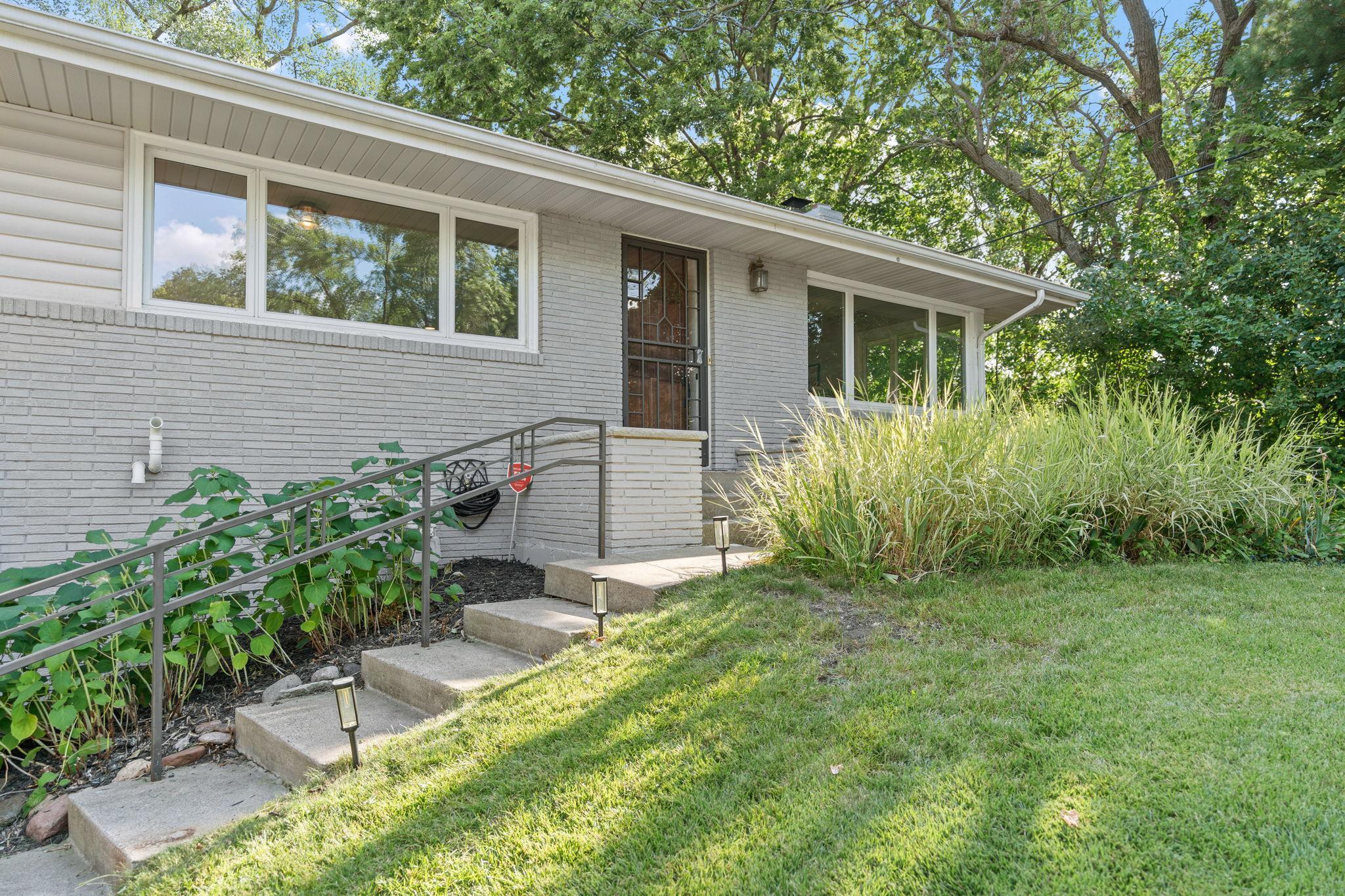 4707 W 70th Street