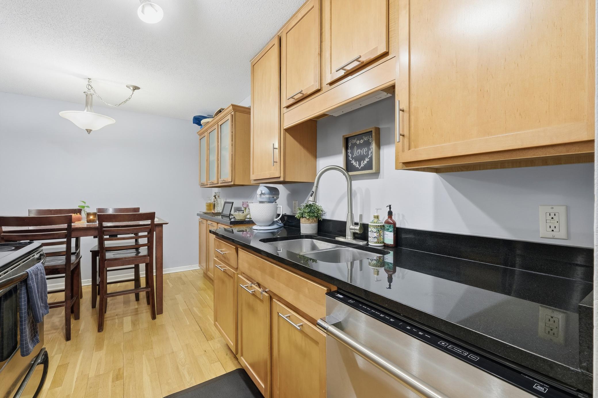 520 Ridgewood Avenue Unit: 107
