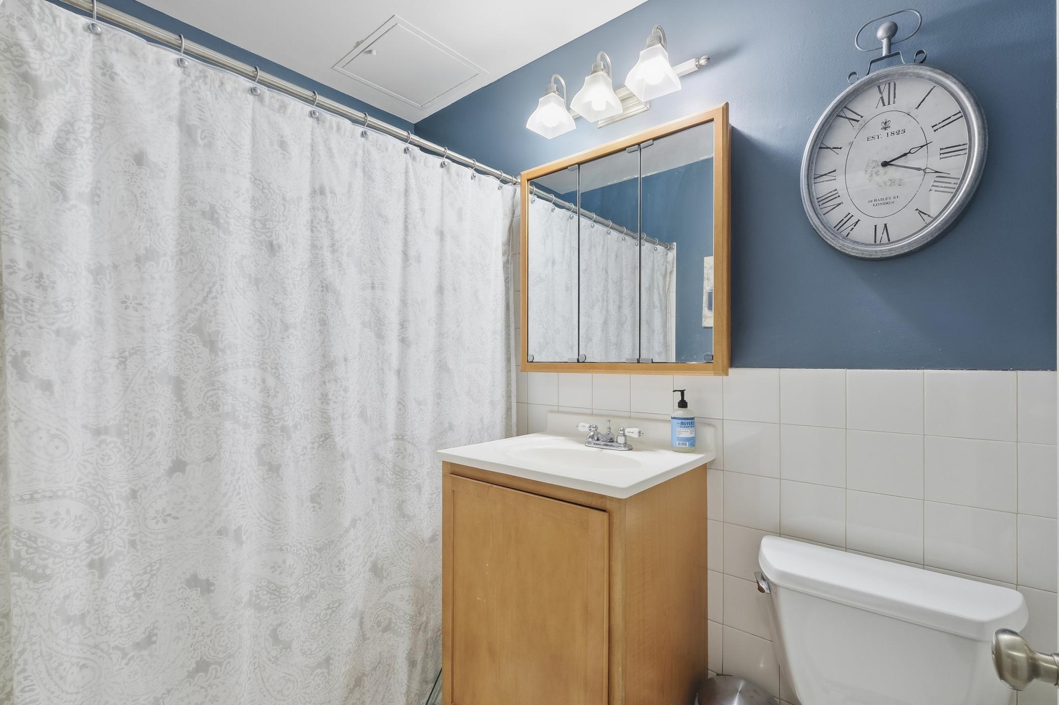 520 Ridgewood Avenue Unit: 107