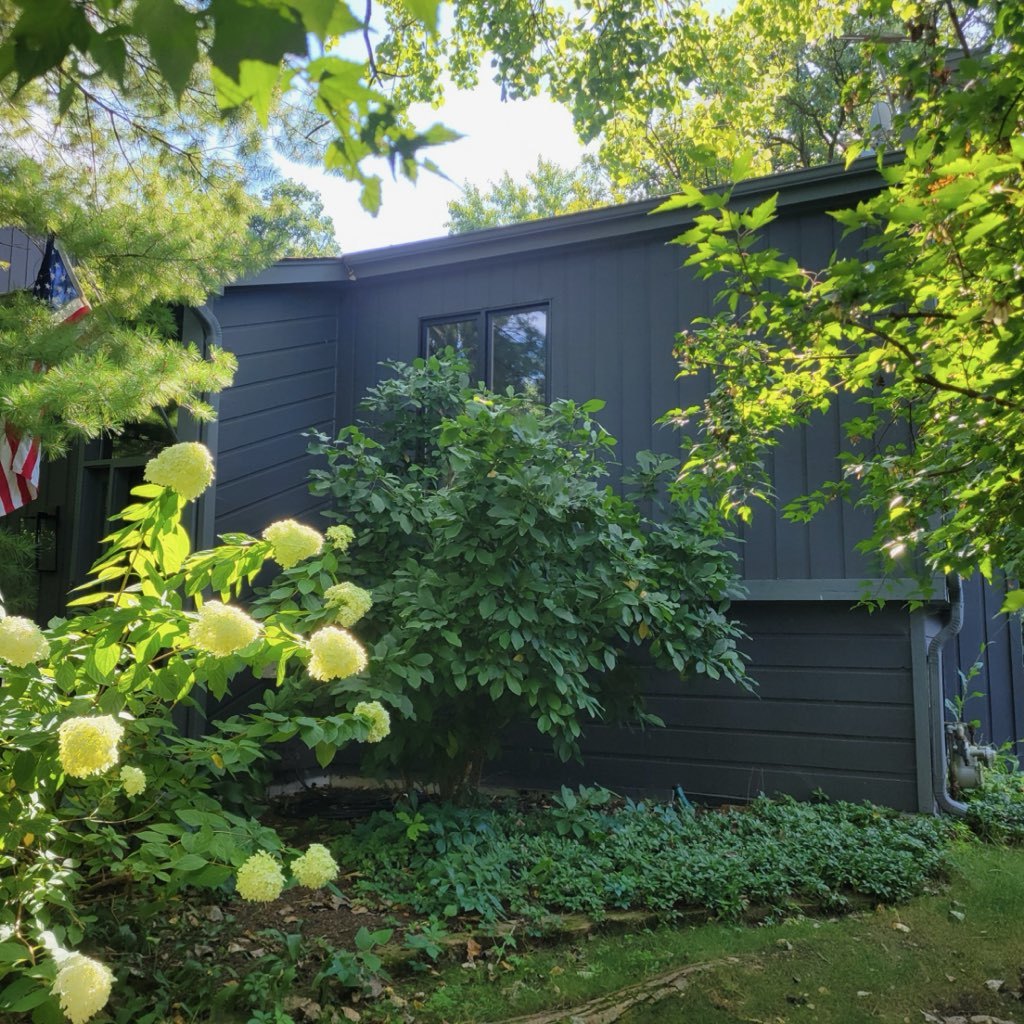 8416 Autumn Drive