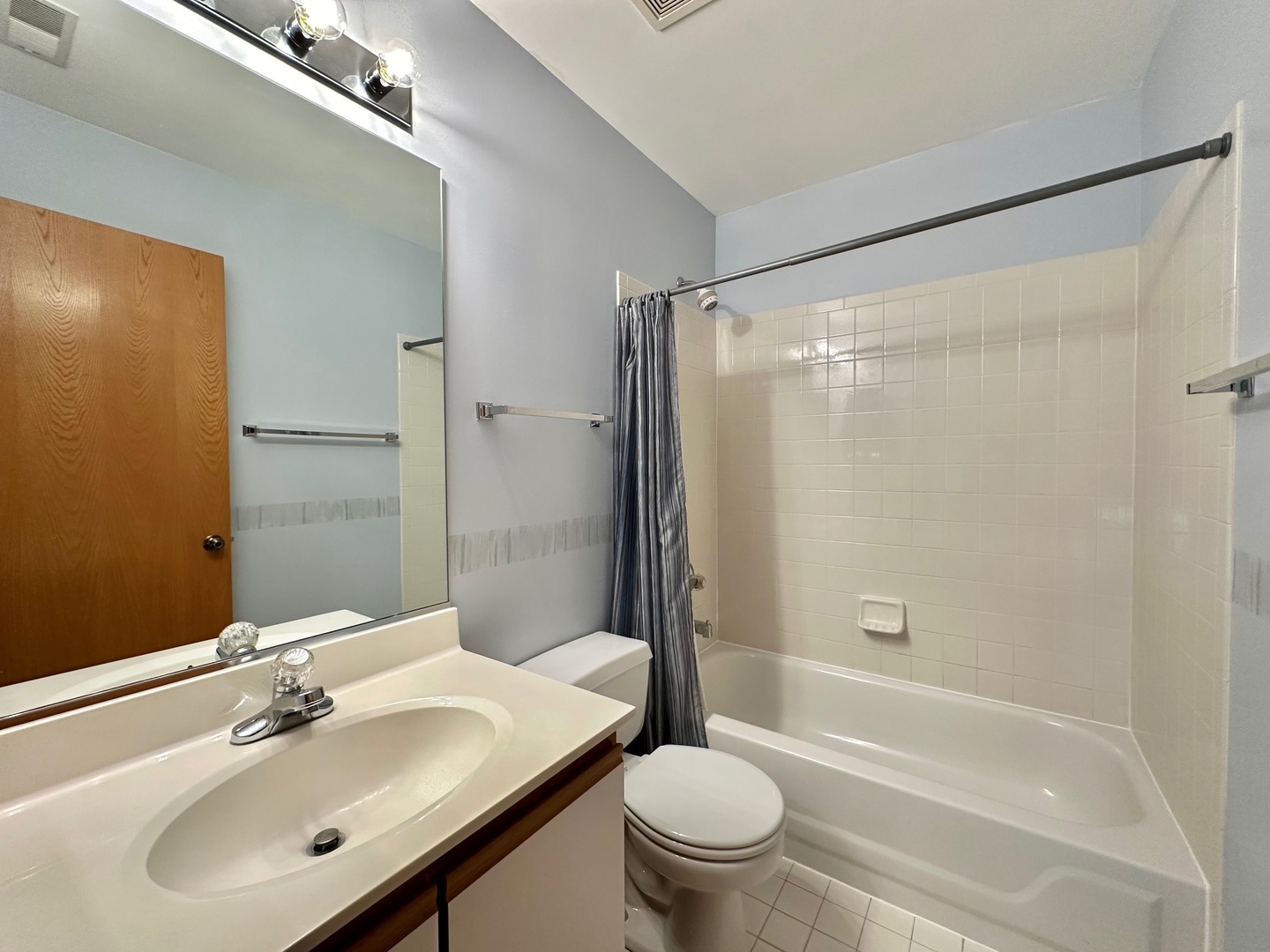 2803 ALAMEDA Court