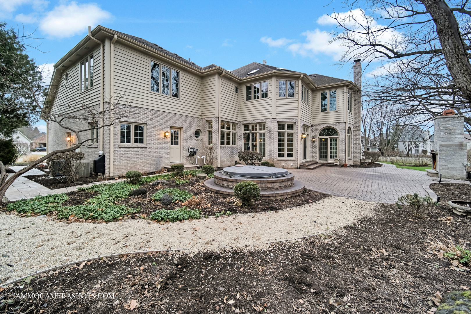 8S311 Shires Court