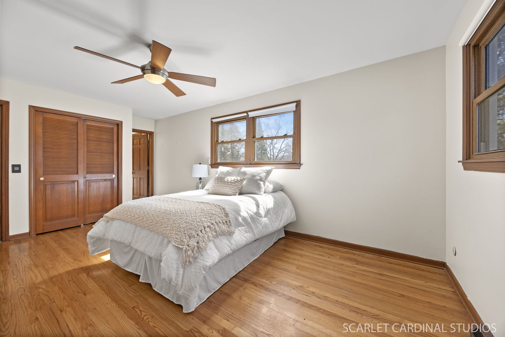 26W275 TOMAHAWK Drive