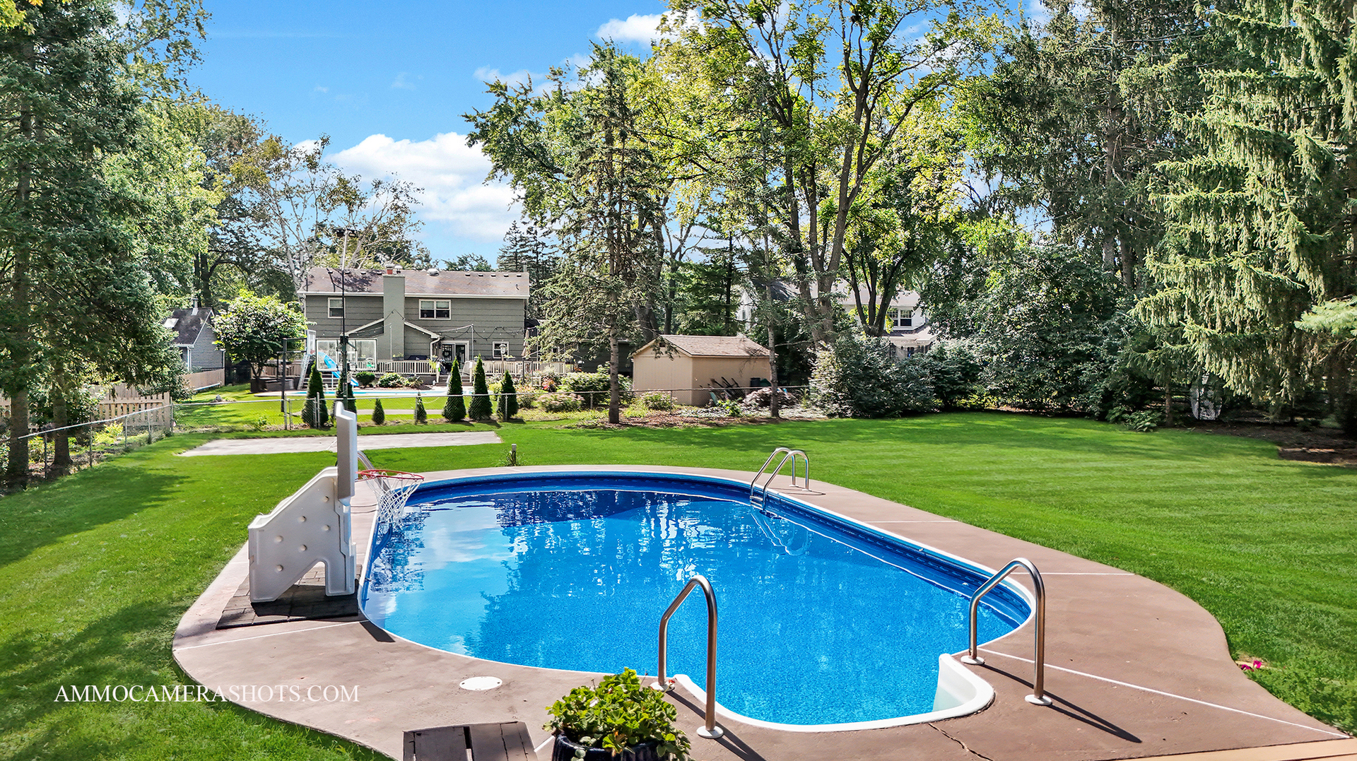 26W275 TOMAHAWK Drive