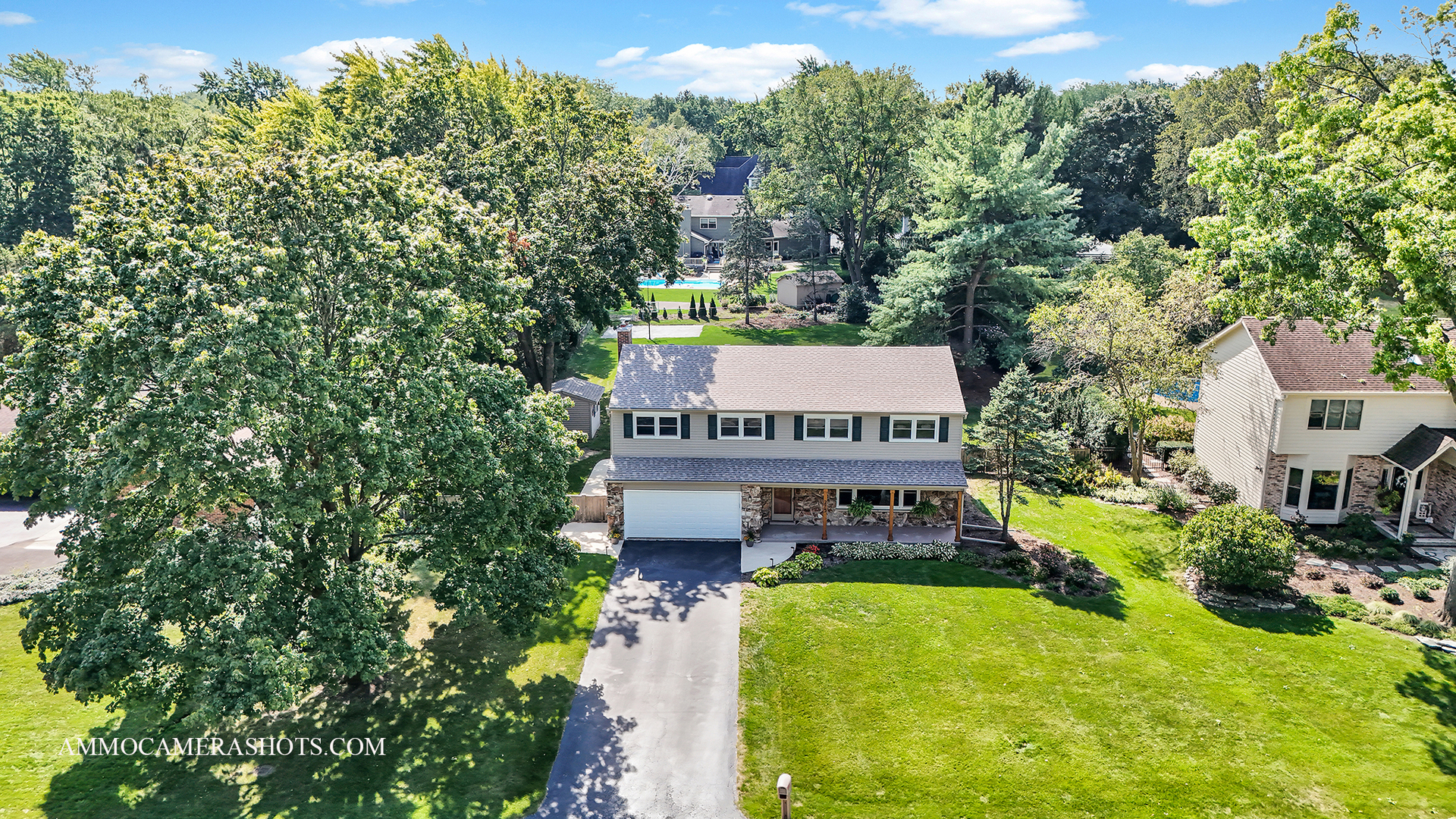 26W275 TOMAHAWK Drive
