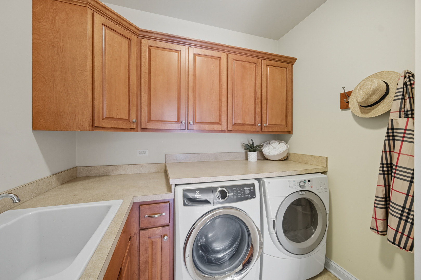 5616 Durand Drive Unit: 5616