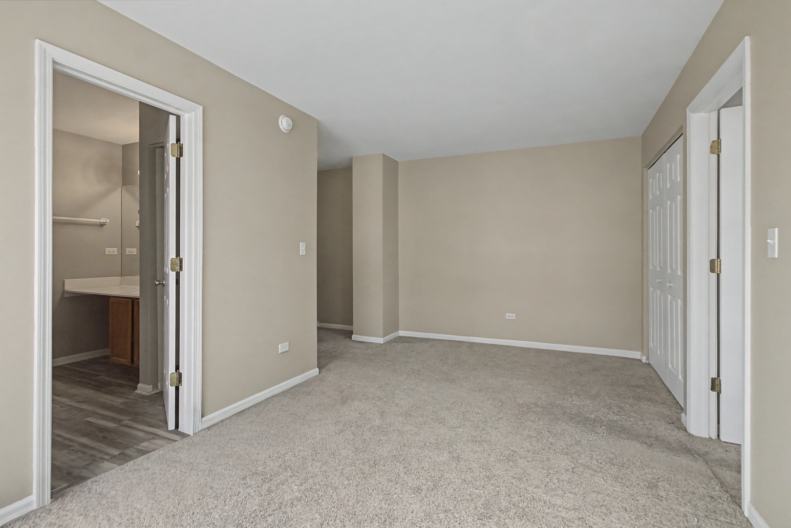 2914 Meadowview Lane
