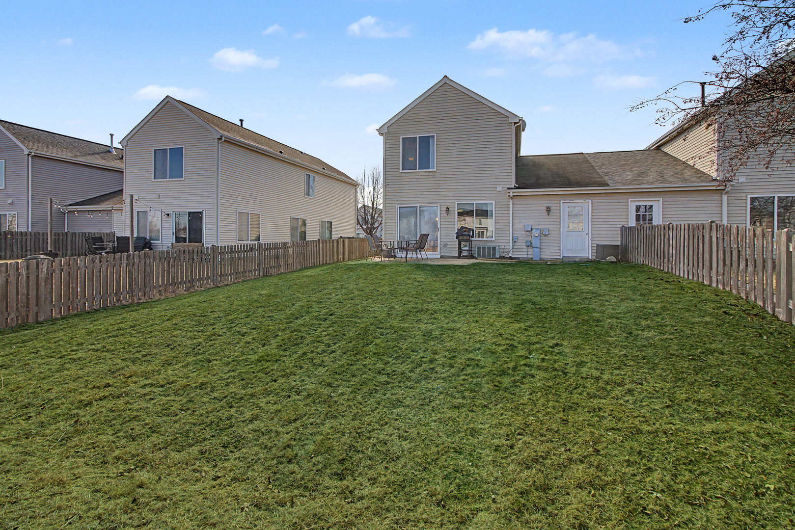 2914 Meadowview Lane
