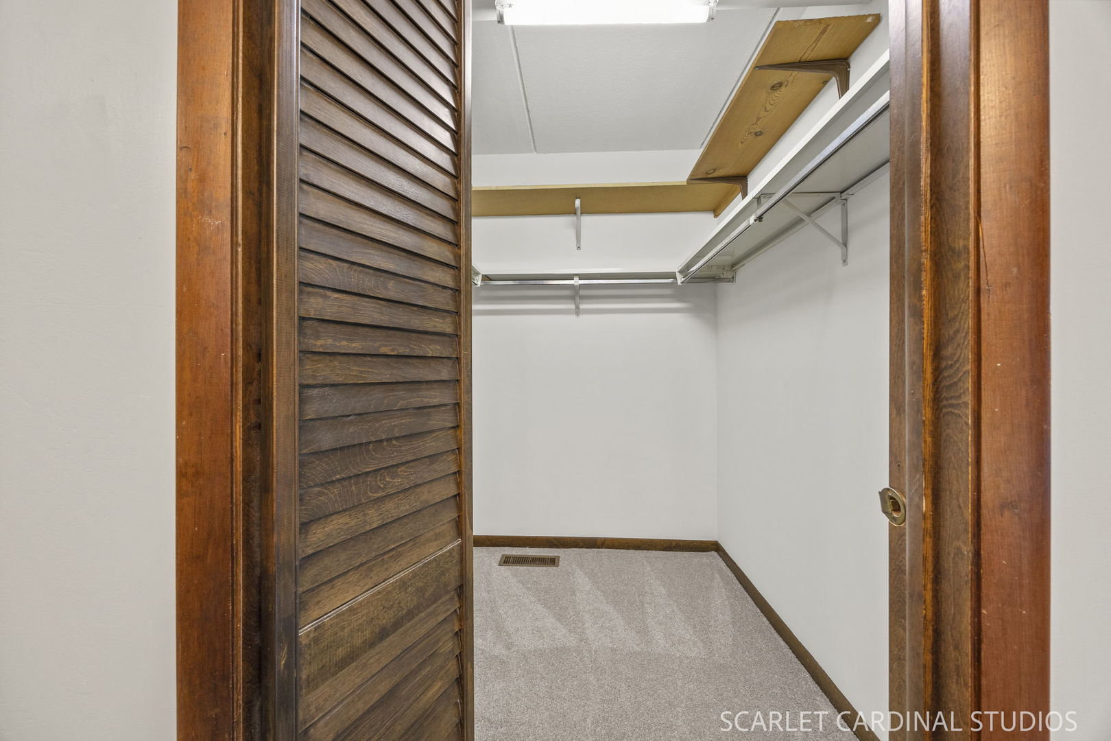 6223 Lake Park Lane Unit: B