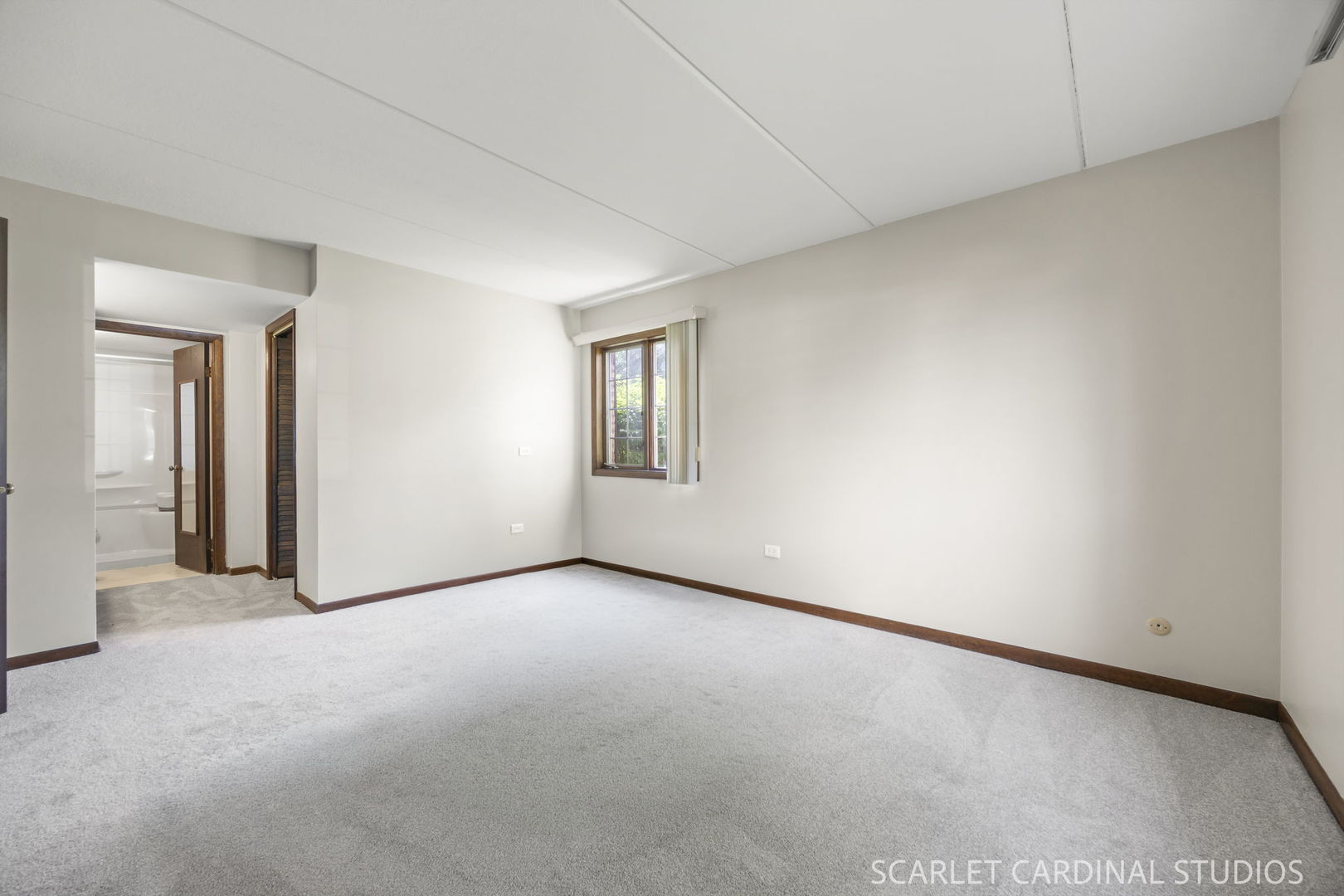 6223 Lake Park Lane Unit: B
