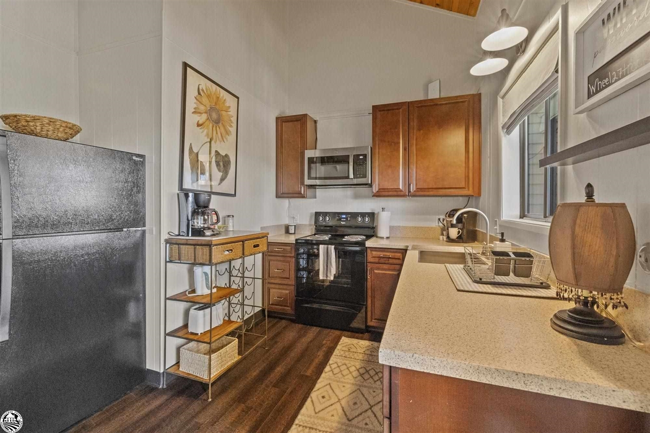 33779 Upper Leland Rd. 36B