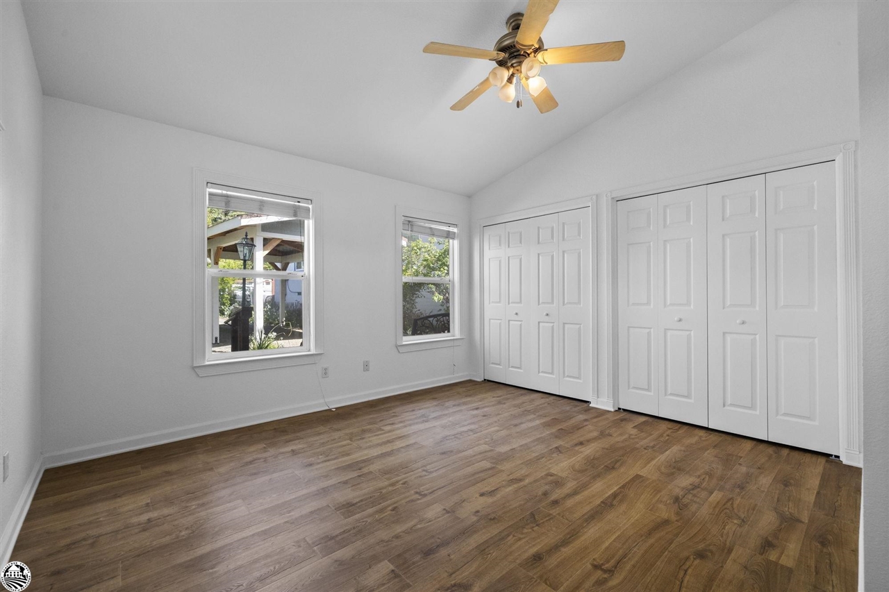 18538 Pine