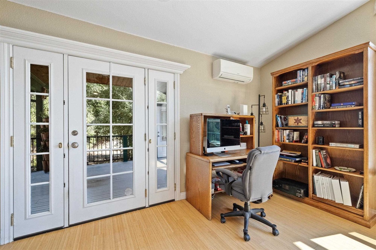 14173 Oak Knoll