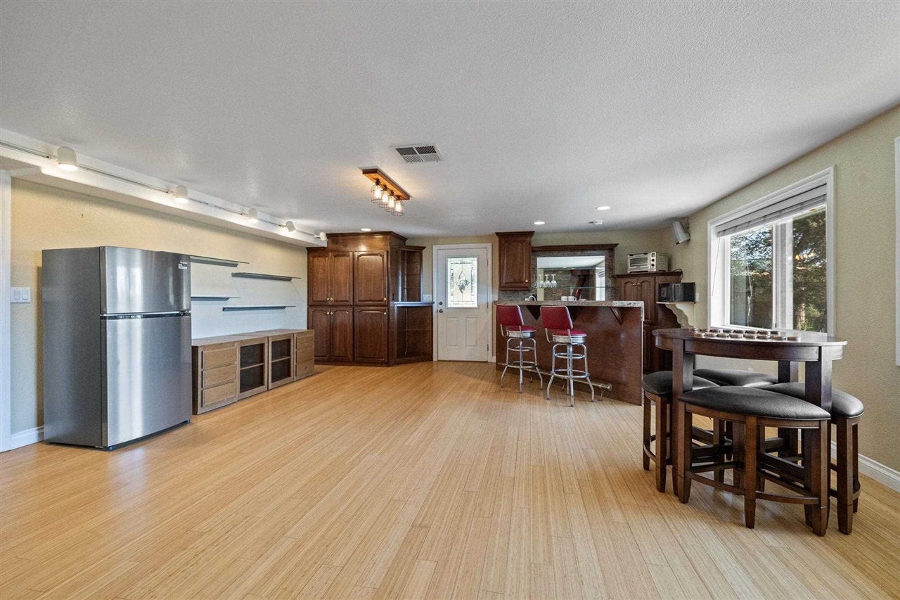 14173 Oak Knoll