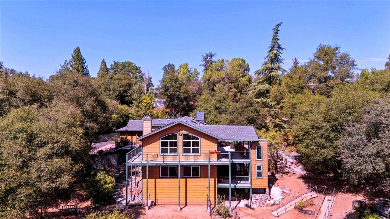 14173 Oak Knoll