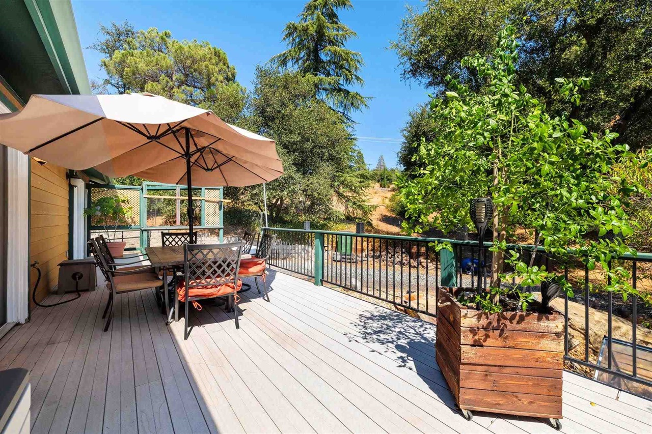 14173 Oak Knoll