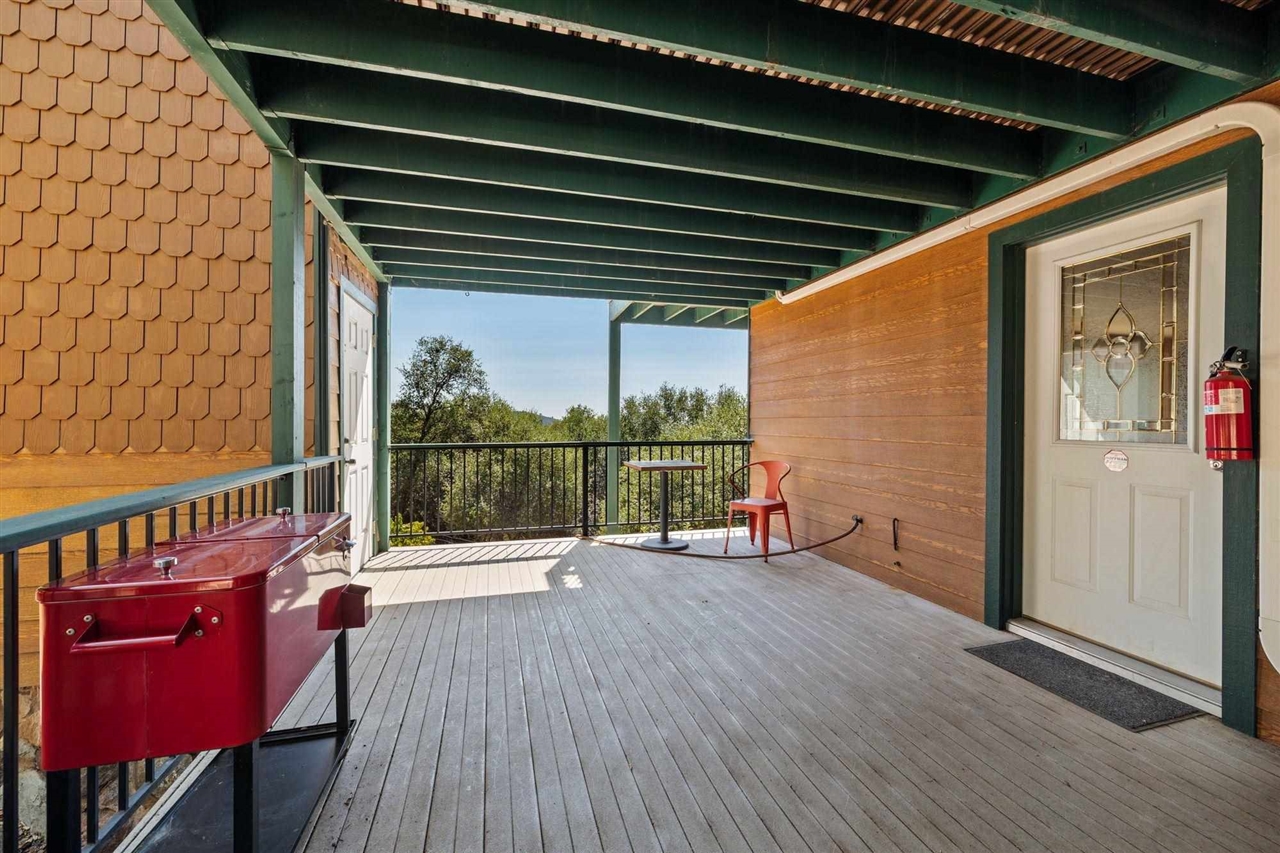14173 Oak Knoll