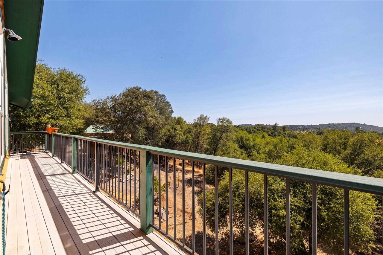 14173 Oak Knoll