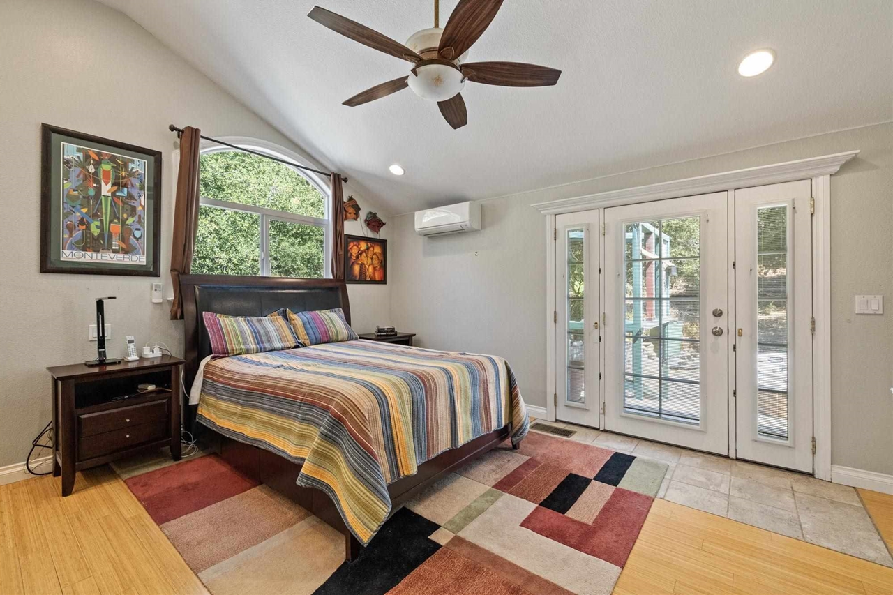 14173 Oak Knoll