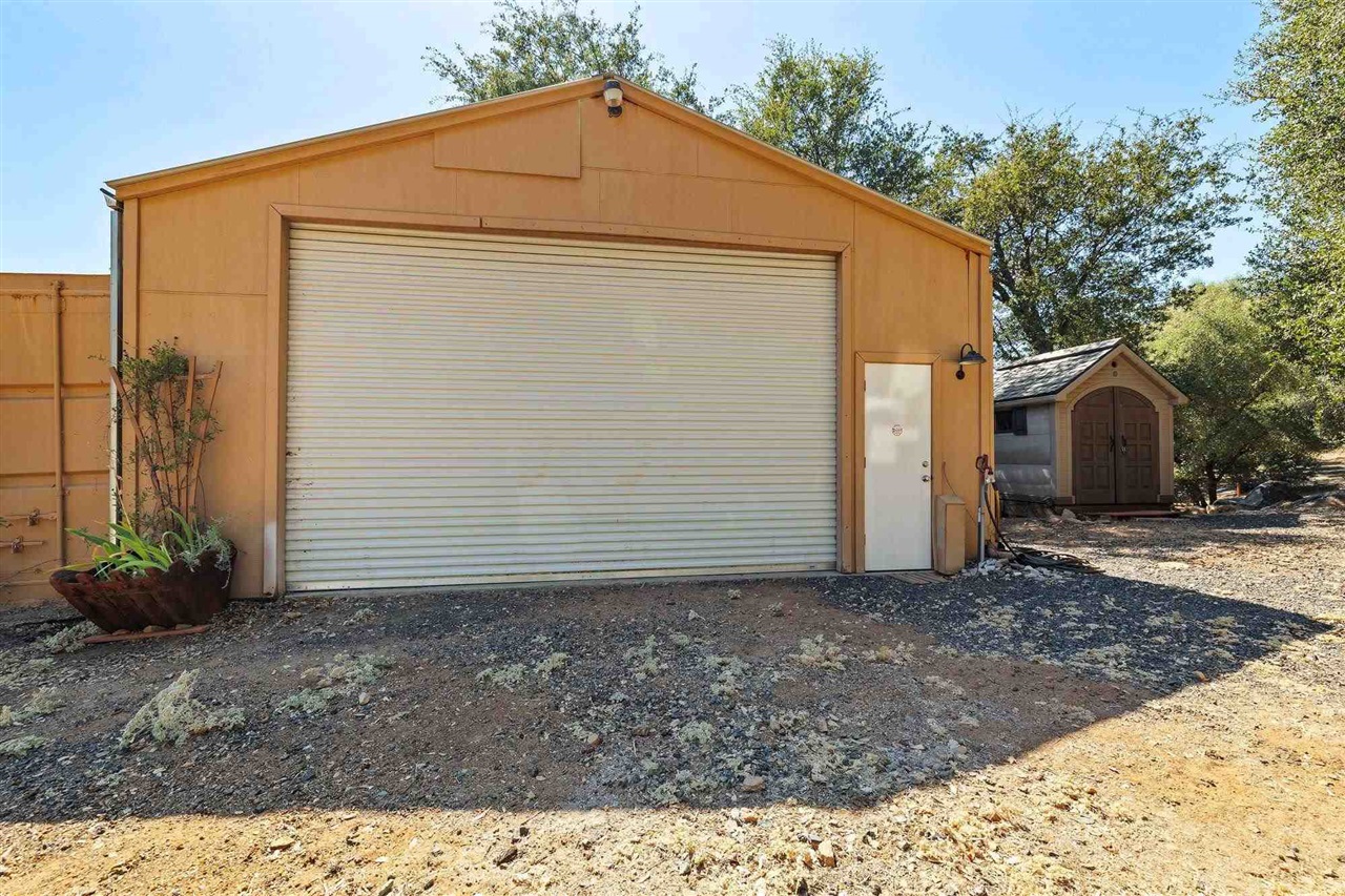 14173 Oak Knoll