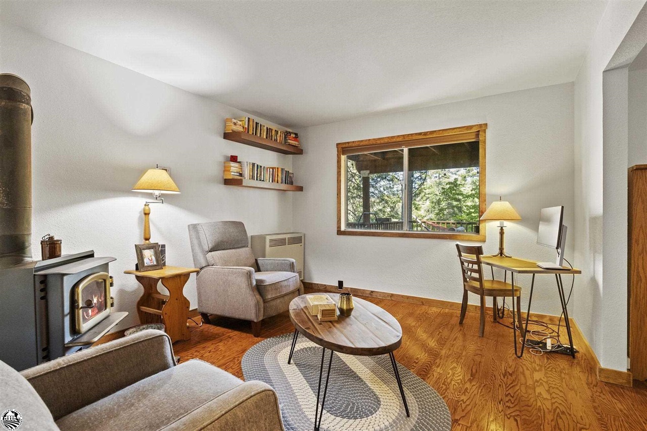 23950 Yellow Pine
