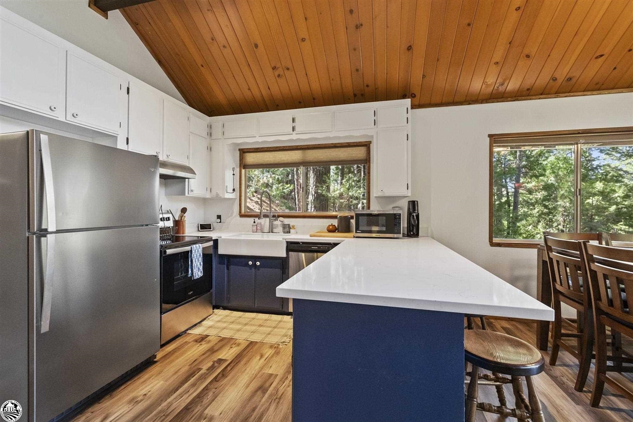 23950 Yellow Pine