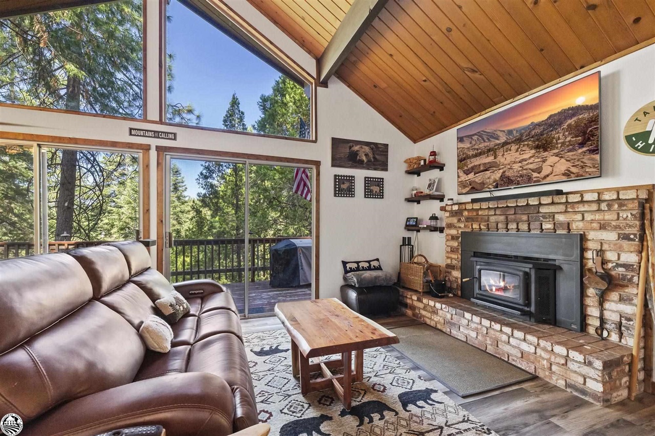23950 Yellow Pine