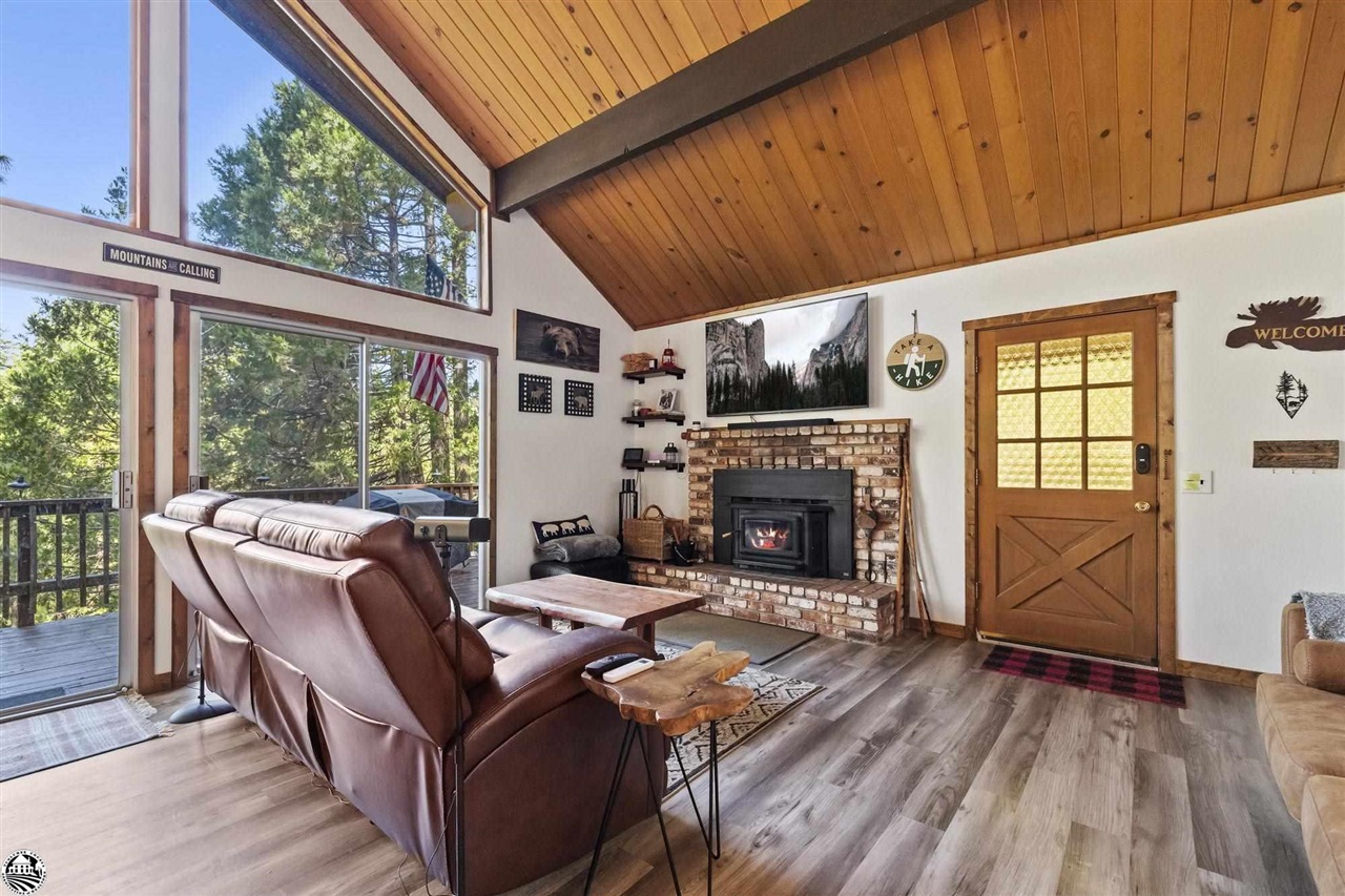 23950 Yellow Pine