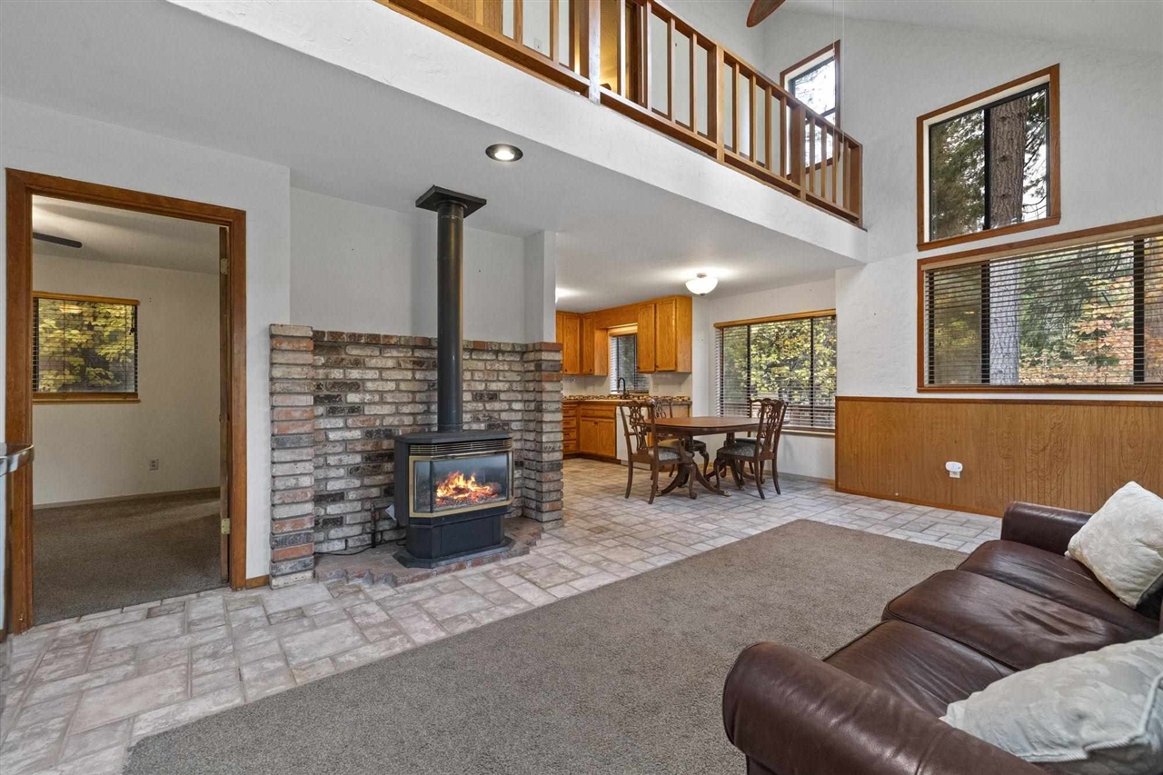 23899 Hilltop