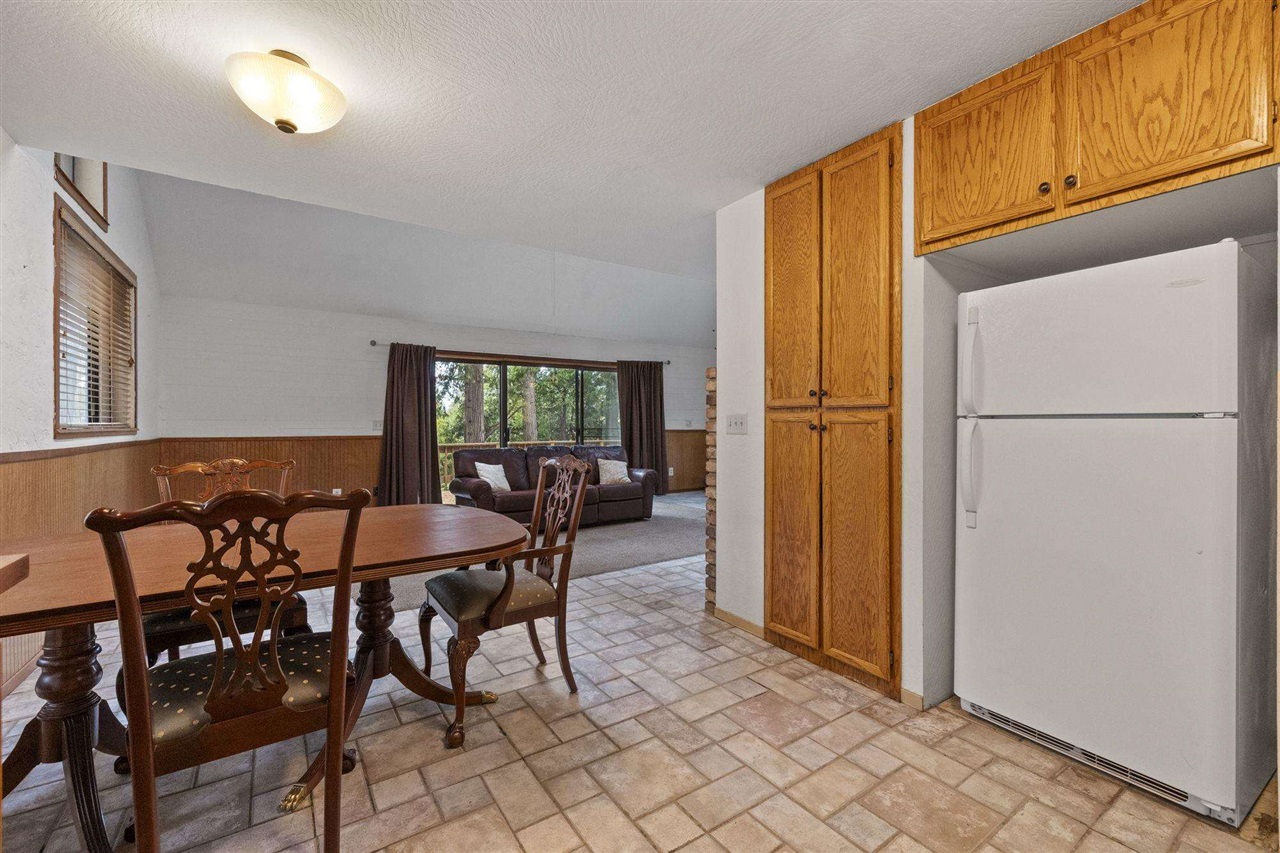 23899 Hilltop