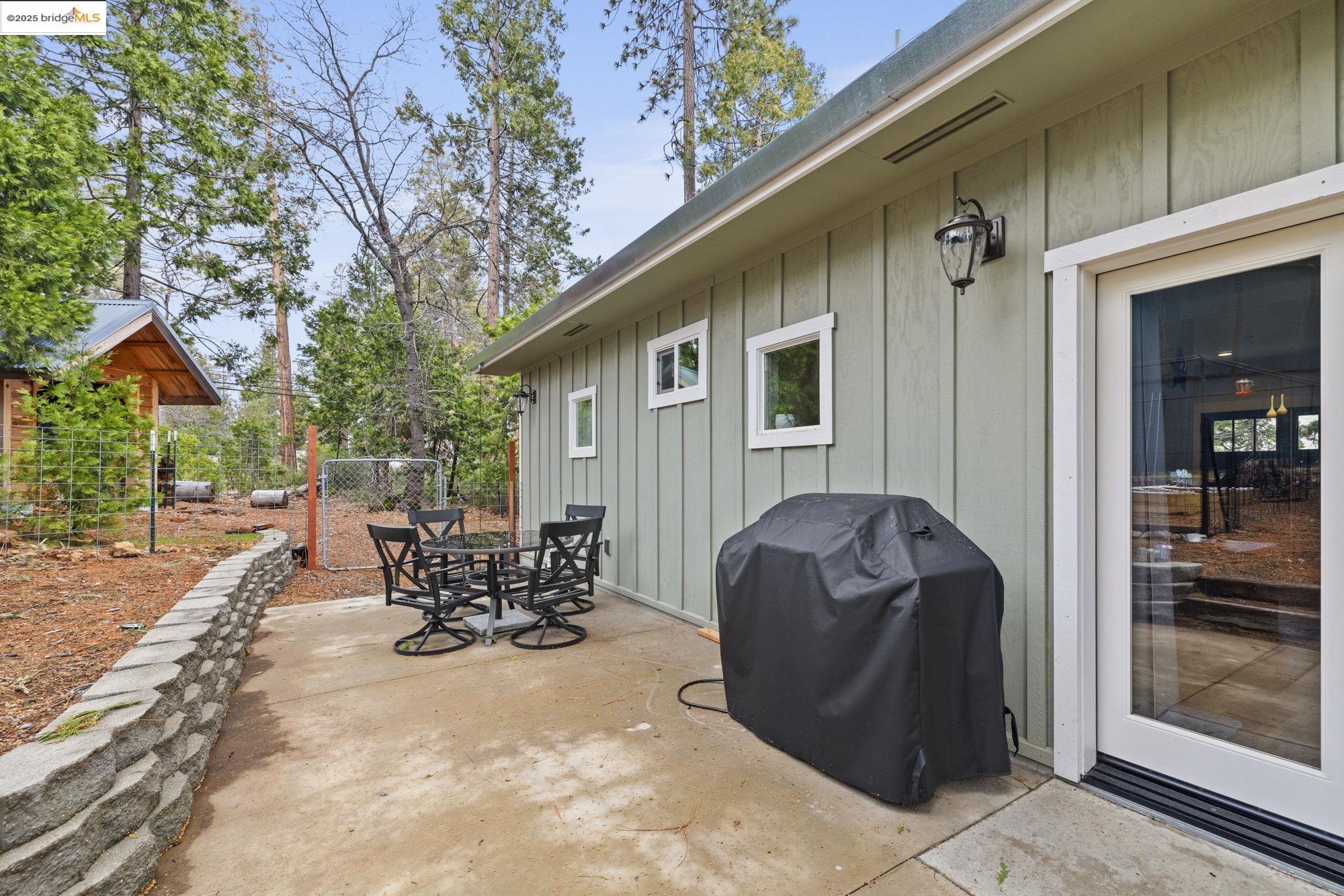 24306 White Fir Dr. N