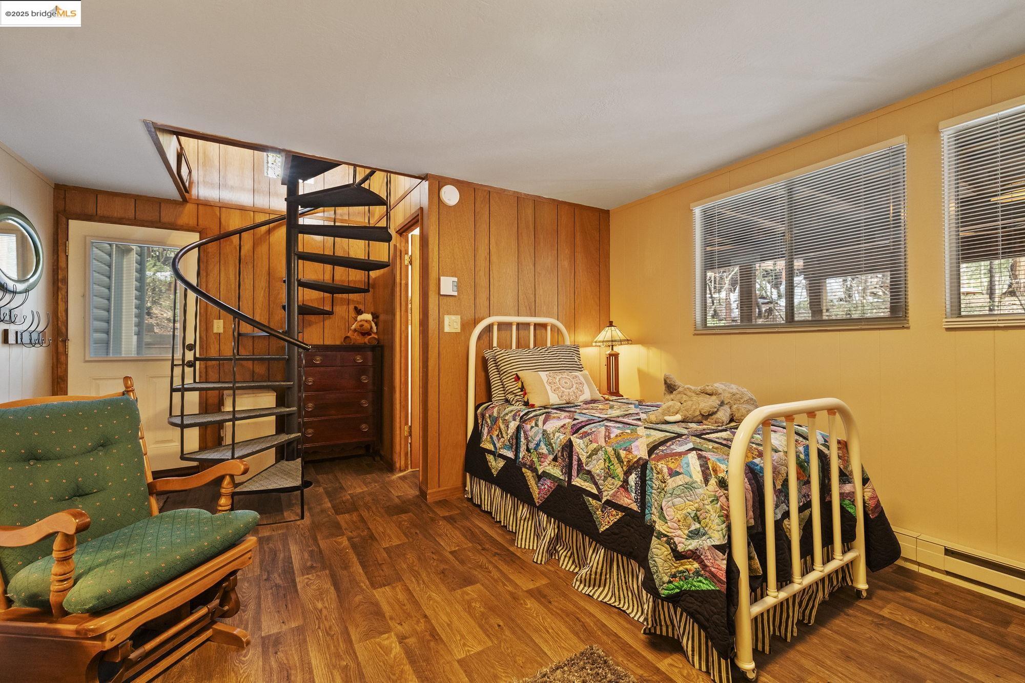 23141 Cresta Dr.