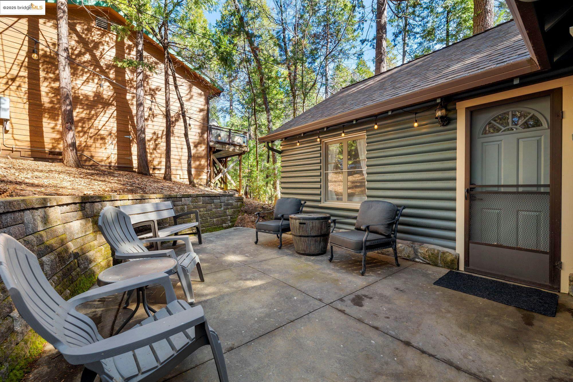 23141 Cresta Dr.