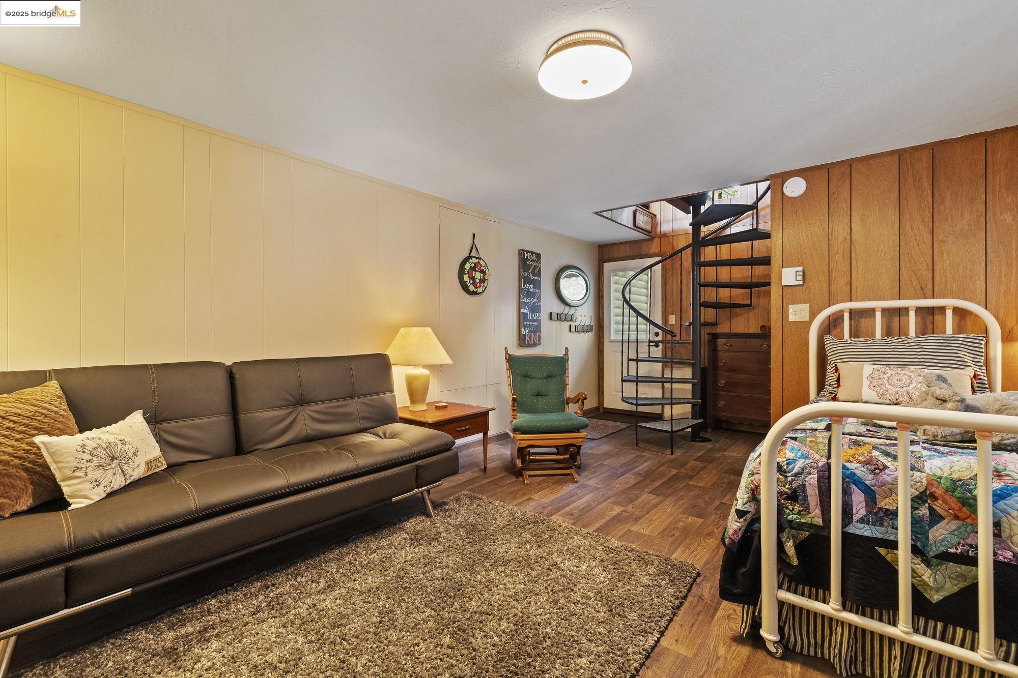 23141 Cresta Dr.