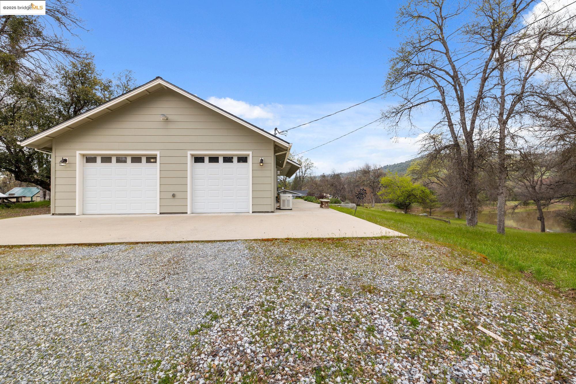 22309 Villas Ln