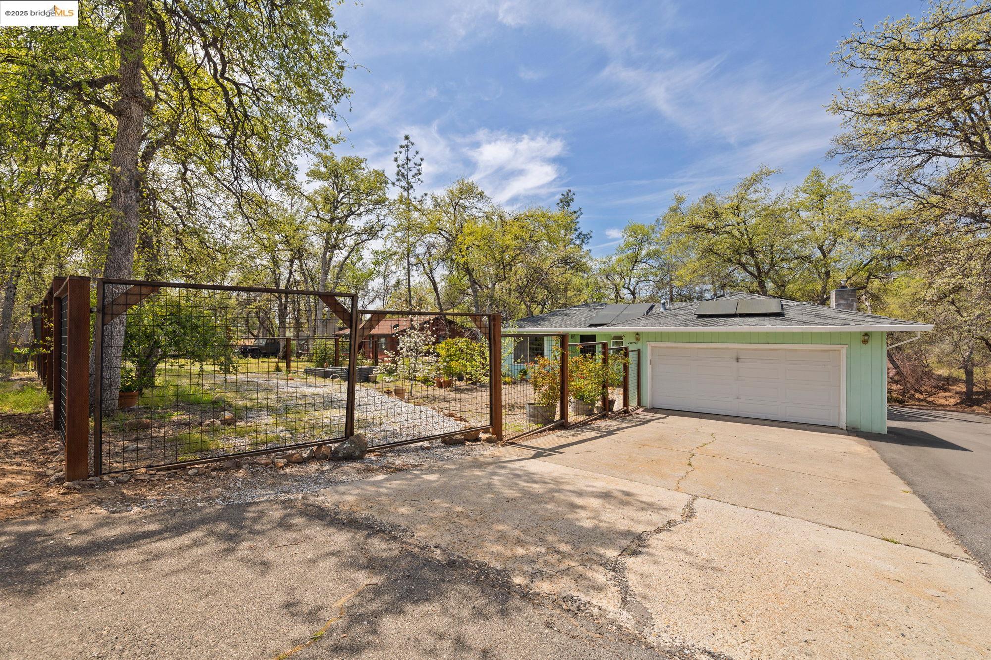 20780 Willow Springs Dr