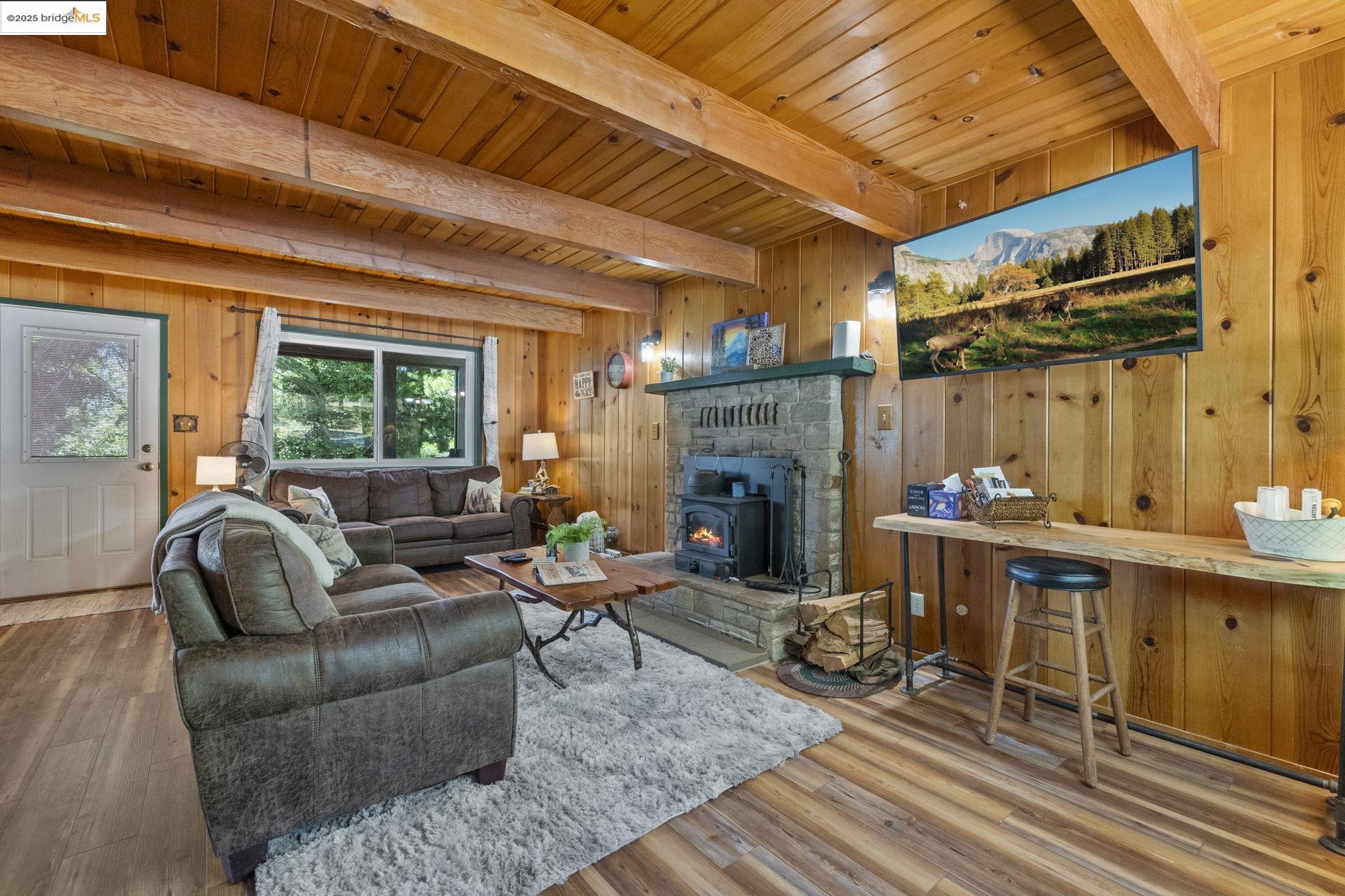 24366 Lavene Ln