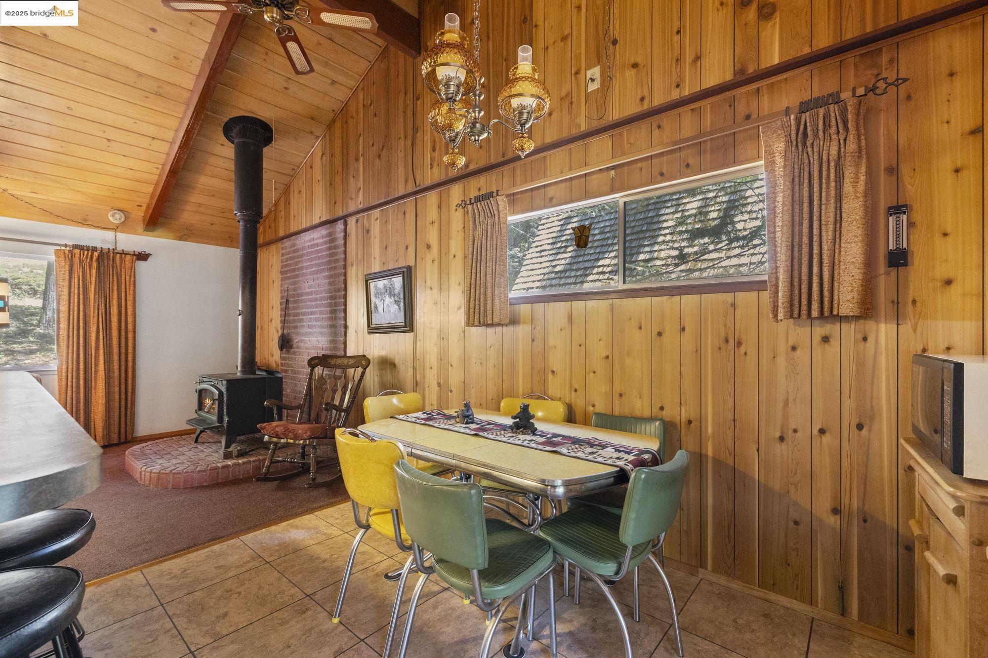 24318 Kalanu Pl
