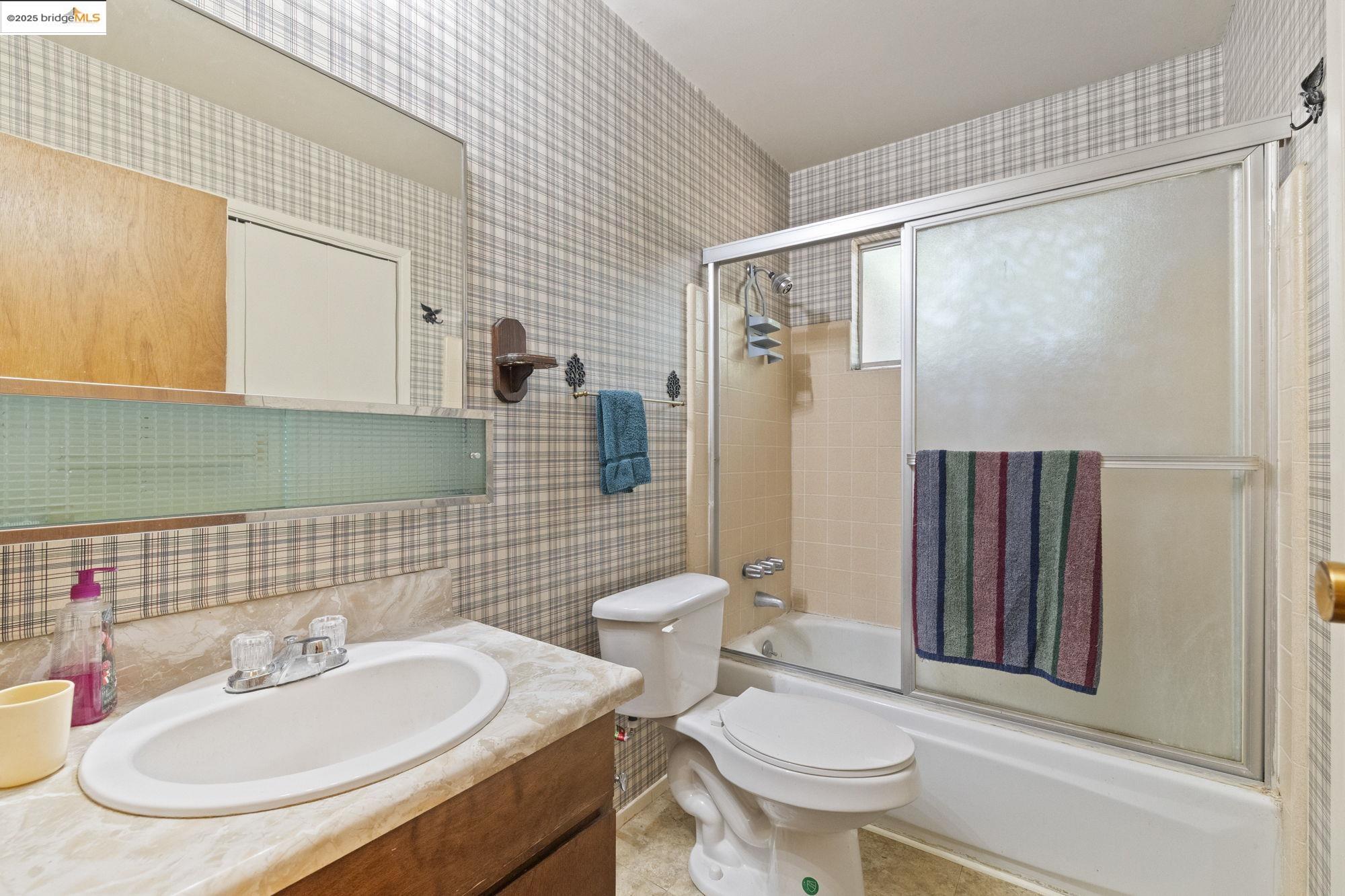 24318 Kalanu Pl