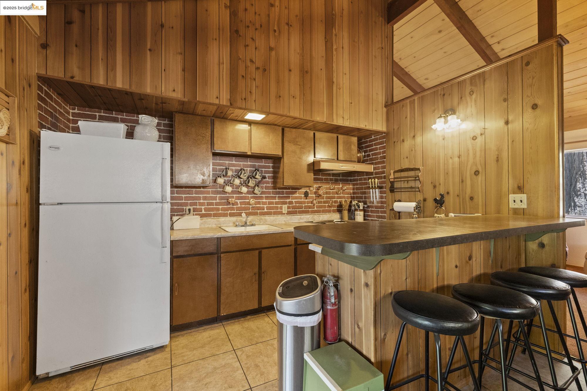 24318 Kalanu Pl