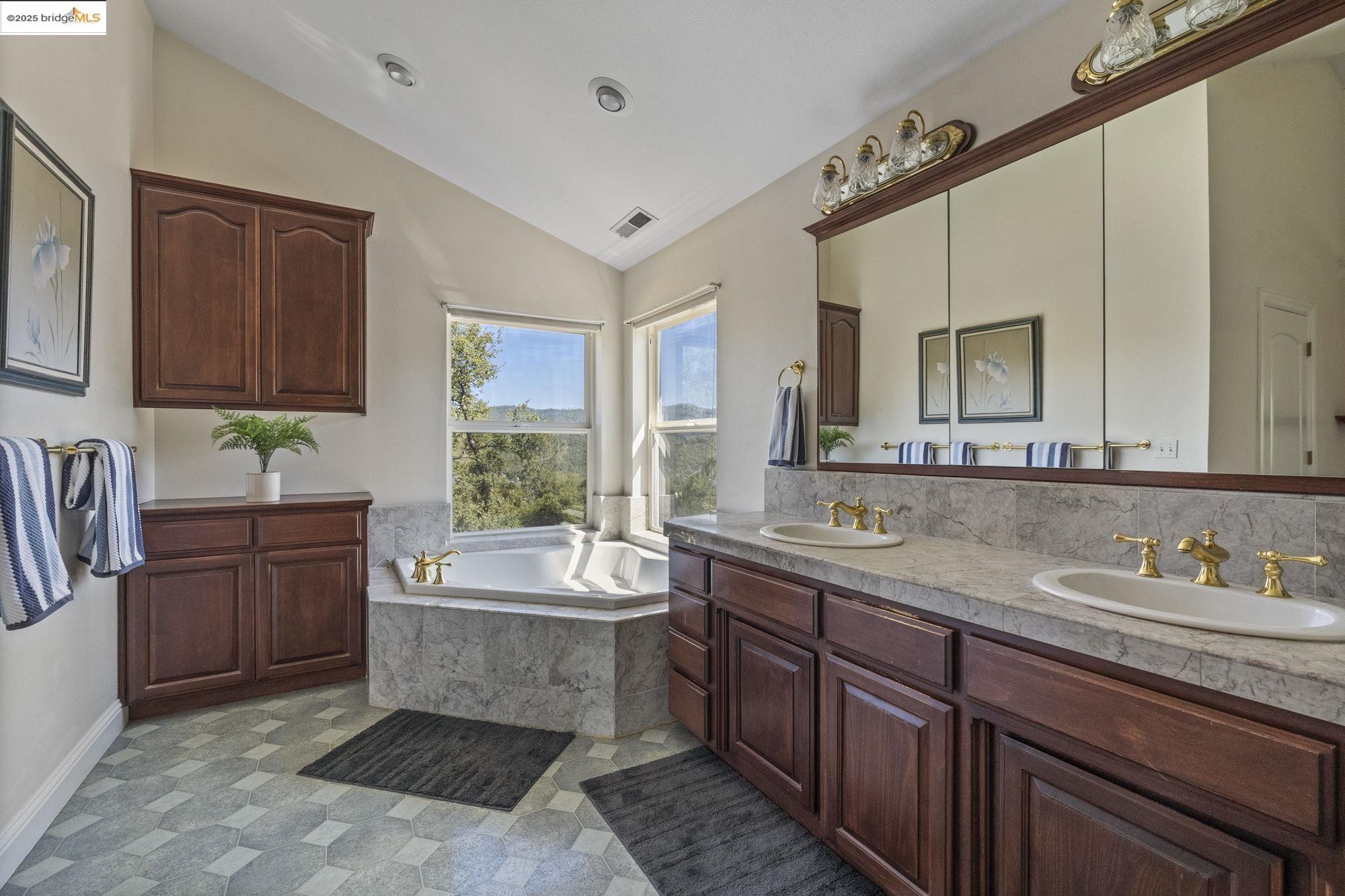 16280 Stine Ct.
