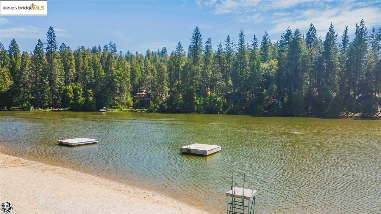 22930 Placer Dr