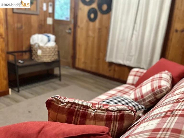 18441 Hillcrest Rd Unit: 18443 Hillcrest