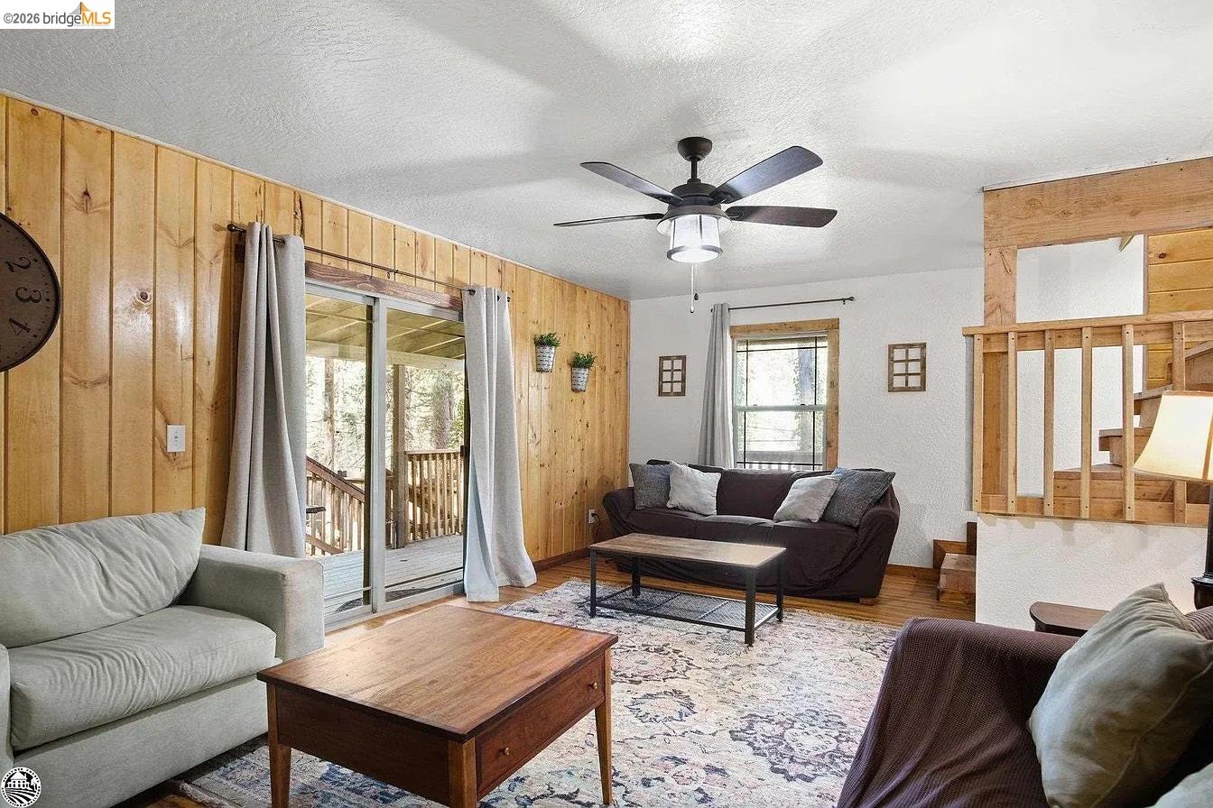 18441 Hillcrest Rd Unit: 18443 Hillcrest