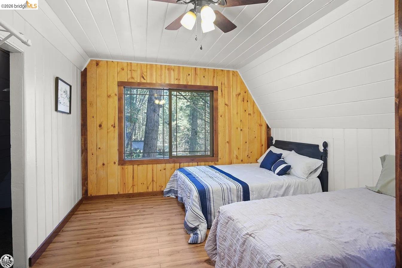 18441 Hillcrest Rd Unit: 18443 Hillcrest