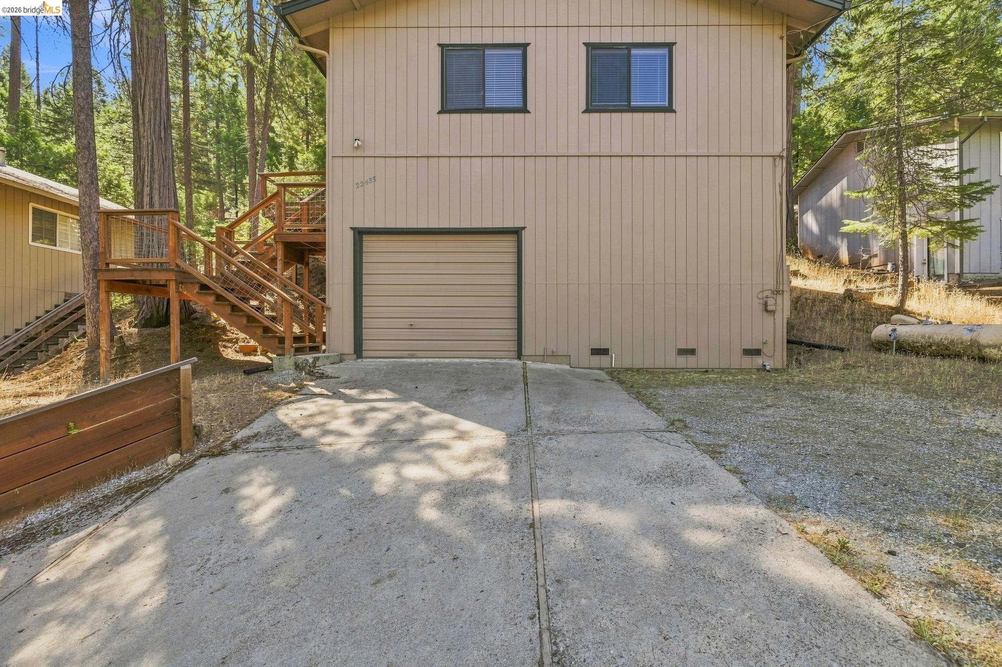 22435 Ponderosa Dr.