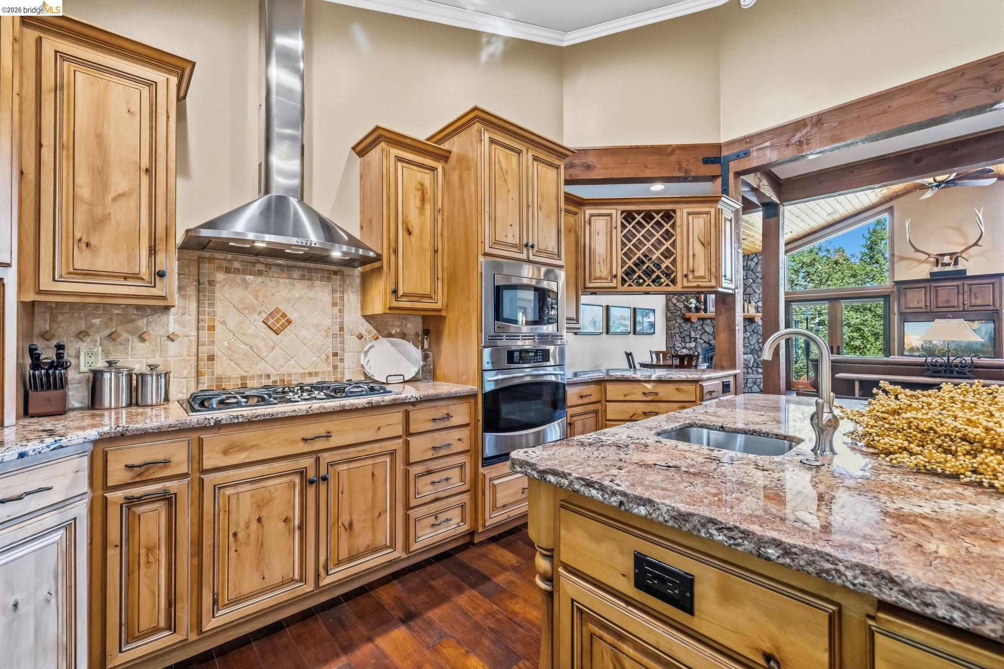22764 Kimball Ct